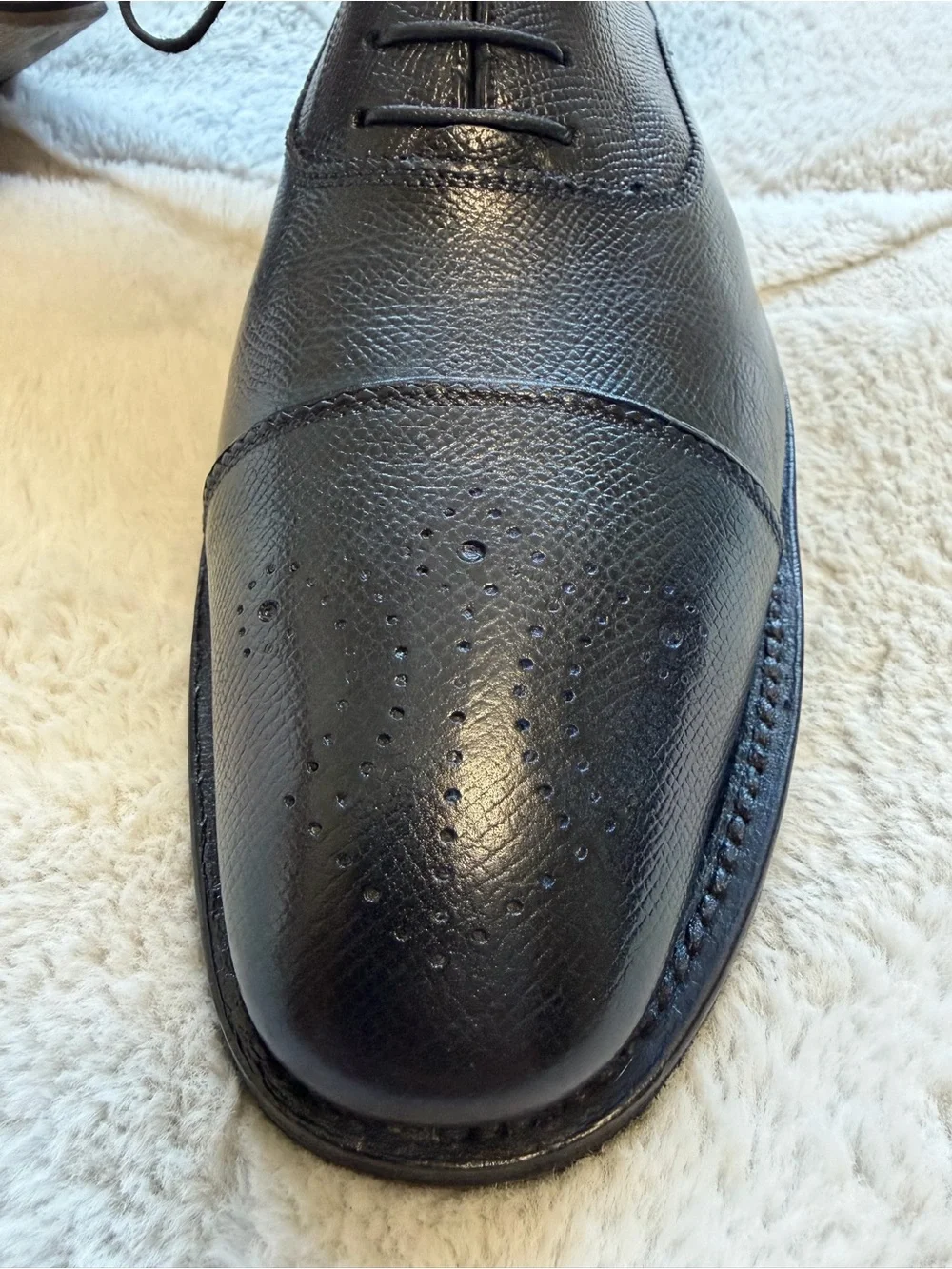 $895 Salvatore Ferragamo Classic Black Navy Blue Cap-Toe Oxford Dress Shoes 9.5
